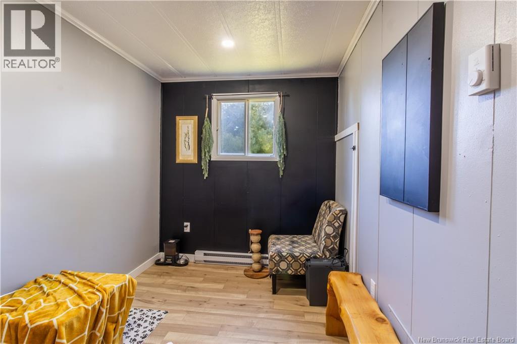 2 Orchard Crescent - 17