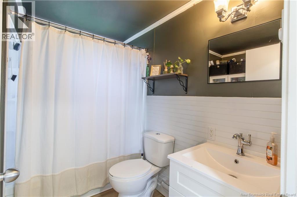 2 Orchard Crescent - 19