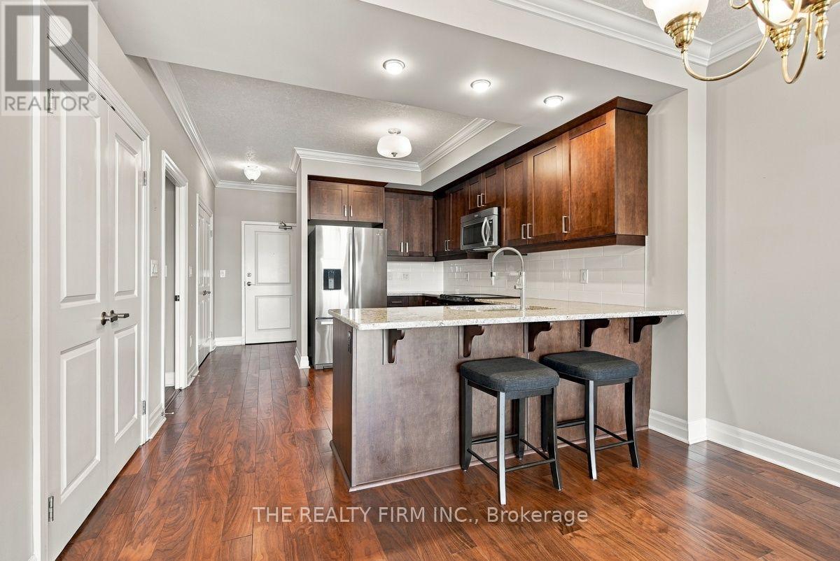 #1002 240 Villagewalk Boulevard, London North (North R), Ontario, N6G0P6, London North (North R), Ontario — photo 3 of 5