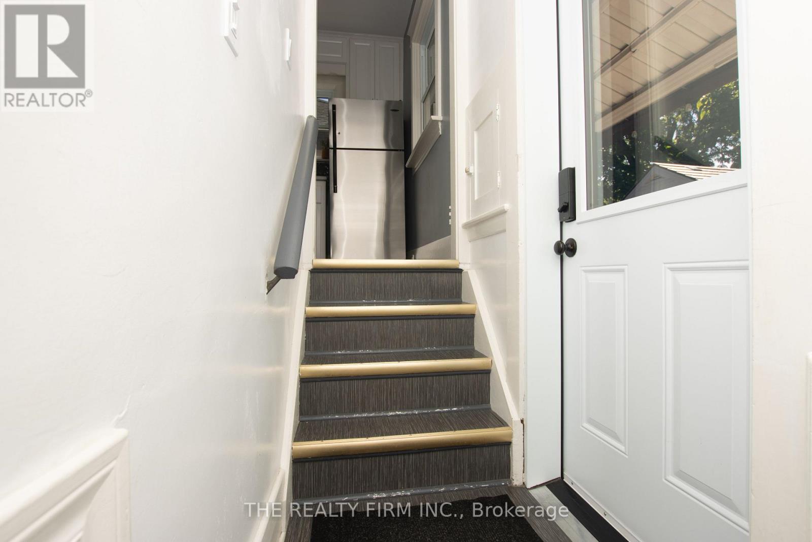 117 THORNTON AVENUE - Image 25