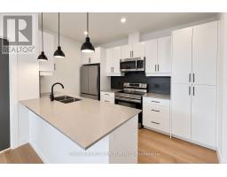 823 - 100 Fullarton Street, London East, ON N6A0G8 Photo 6