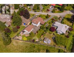 5989 Garvin Rd, Union Bay, BC V0R3B0 Photo 26
