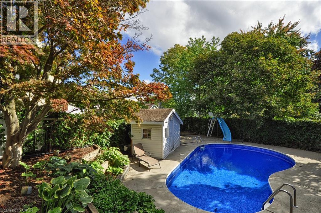 6 CRICKET HOLLOW - 38