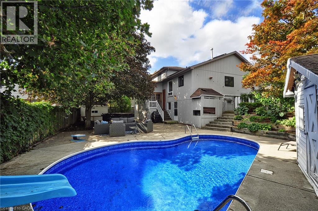 6 CRICKET HOLLOW - Image 41