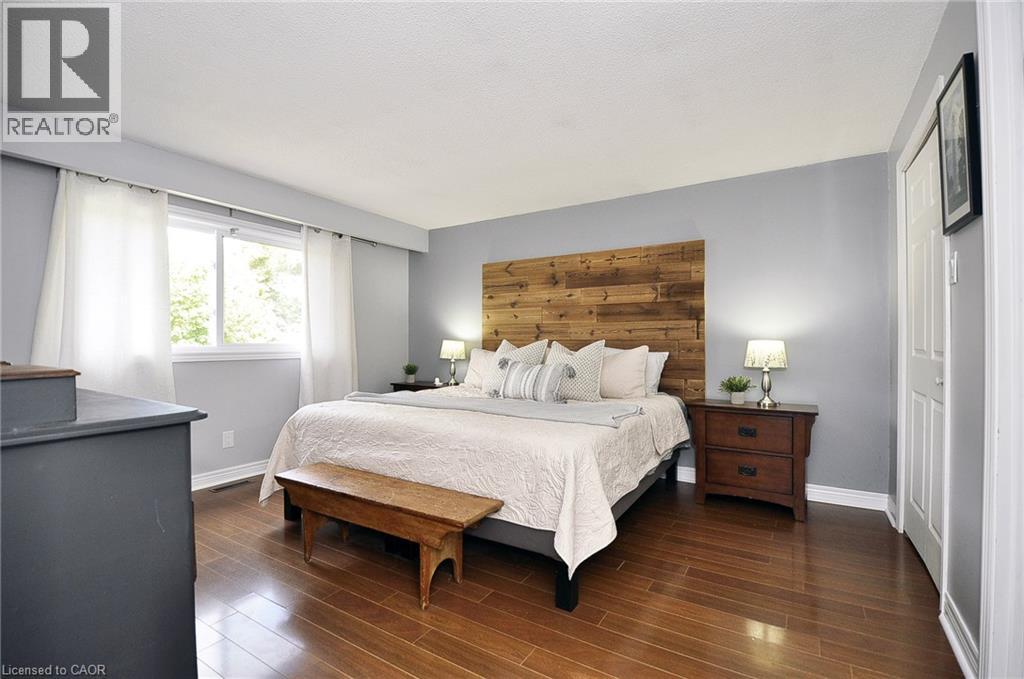 6 CRICKET HOLLOW - 29