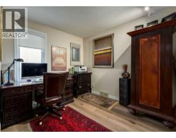 Loft - 492 Silvergrove Gardens Nw, Calgary, AB T3B4S8 Photo 16