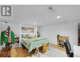 10 Goldfinch Road, Hamilton, ON L9A3W7 Photo 26