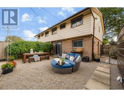 10 Goldfinch Road, Hamilton, ON L9A3W7 Photo 32