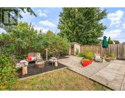 10 Goldfinch Road, Hamilton, ON L9A3W7 Photo 33