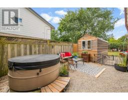10 Goldfinch Road, Hamilton, ON L9A3W7 Photo 37