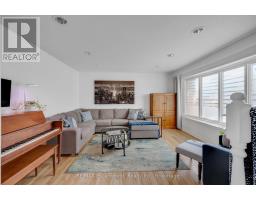 Bedroom 3 - 10 Goldfinch Road, Hamilton, ON L9A3W7 Photo 6