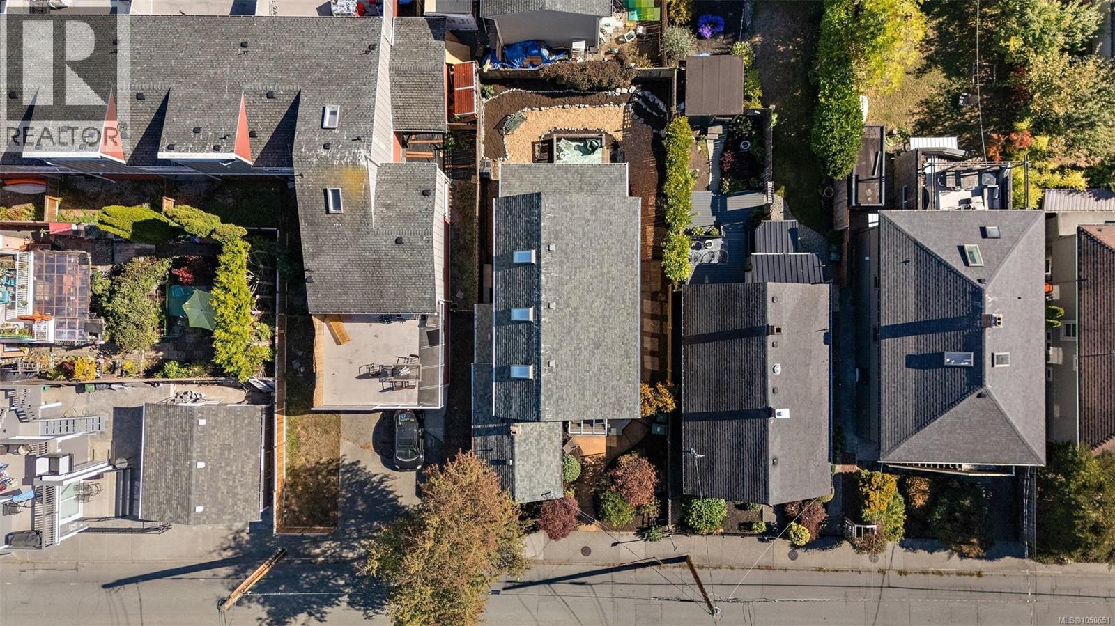 149 St. Lawrence St - 38