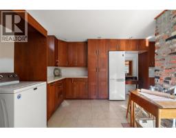 149 St. Lawrence St, Victoria, BC V8V1X9 Photo 12