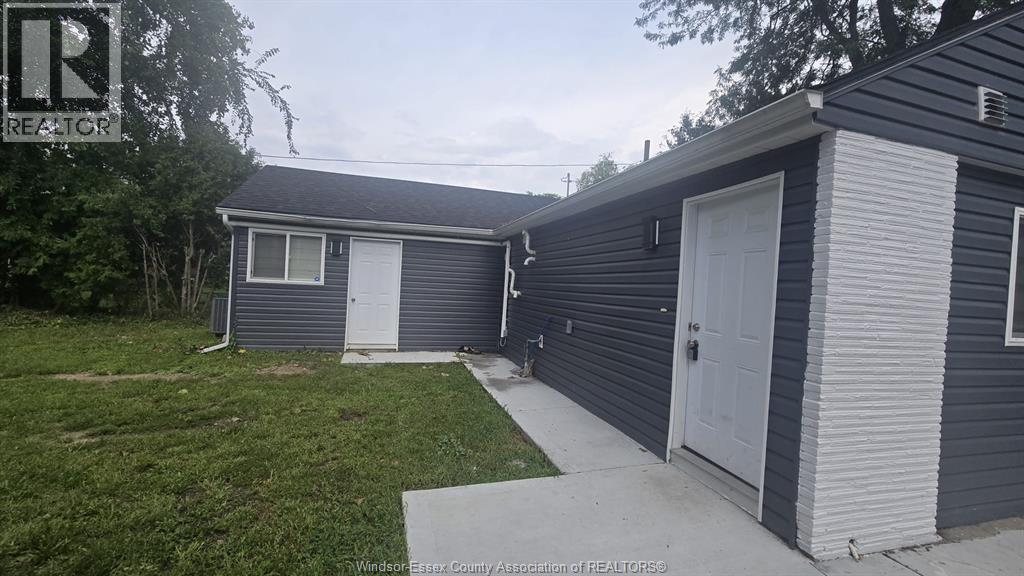 730 Cabana Road West — photo 8