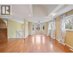 Kitchen - 5530 St. Clair, Lakeshore, ON N0R1N0 Photo 11