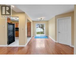 Kitchen - 5530 St. Clair, Lakeshore, ON N0R1N0 Photo 6