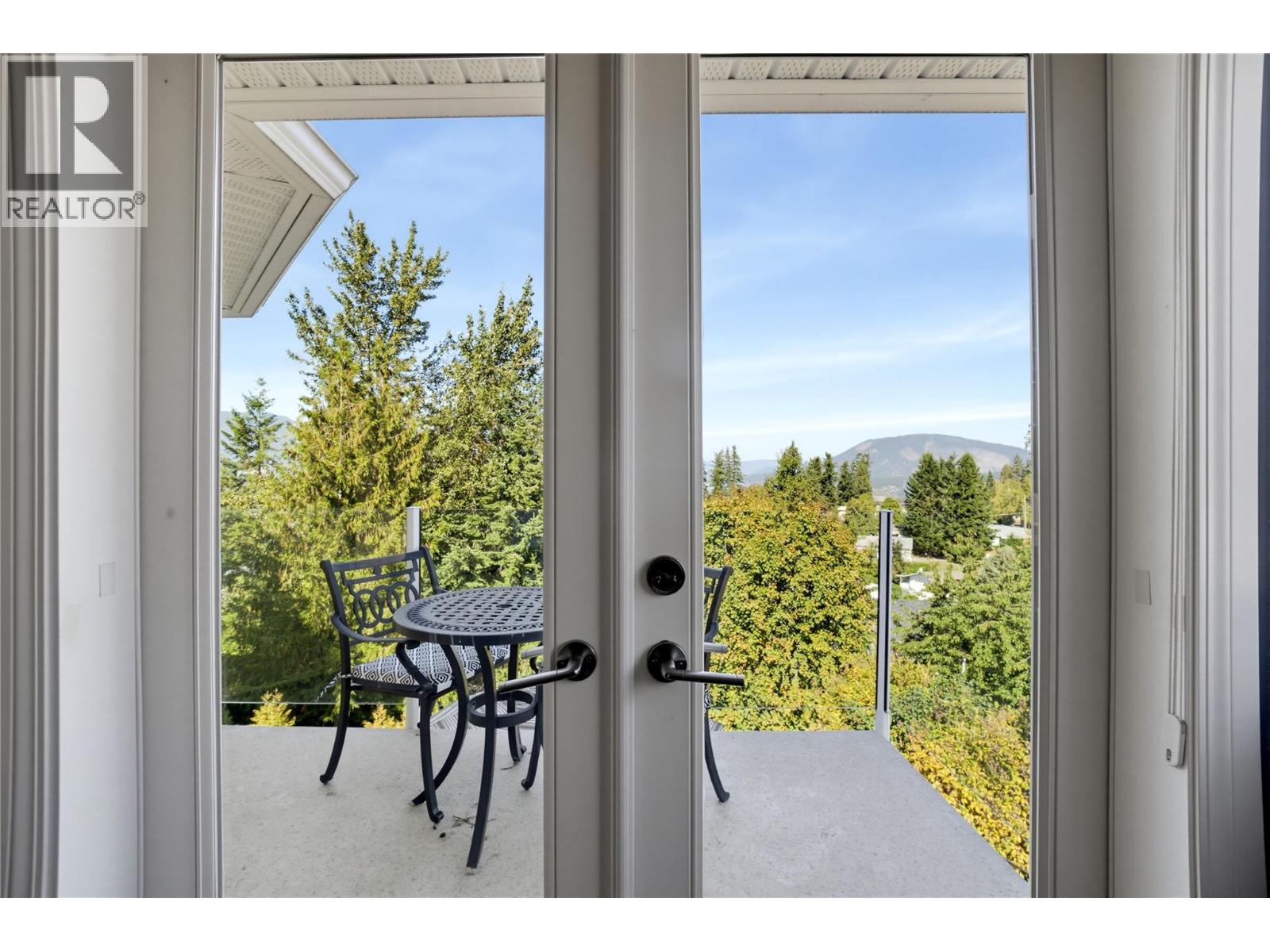 1681 18 Avenue SE - Image 35