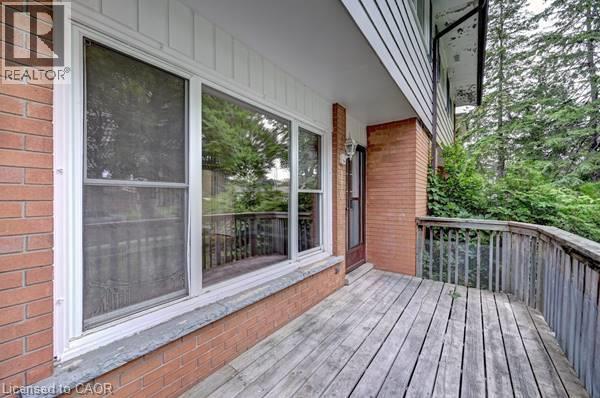 110 CONWAY Drive — photo 2
