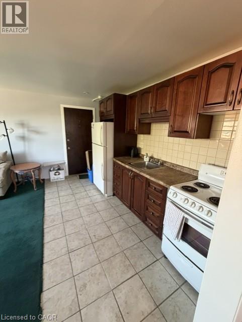 #32 1759 KING Street E - 11