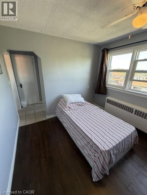 #32 1759 KING Street E - 14