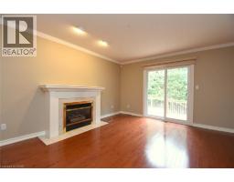 Family room - 715 Bateman Court, Burlington, ON L7T4K5 Photo 6