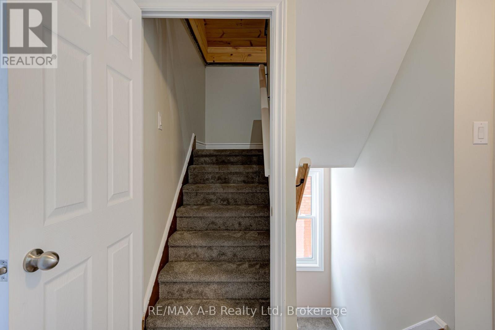341 ONTARIO STREET - Image 30