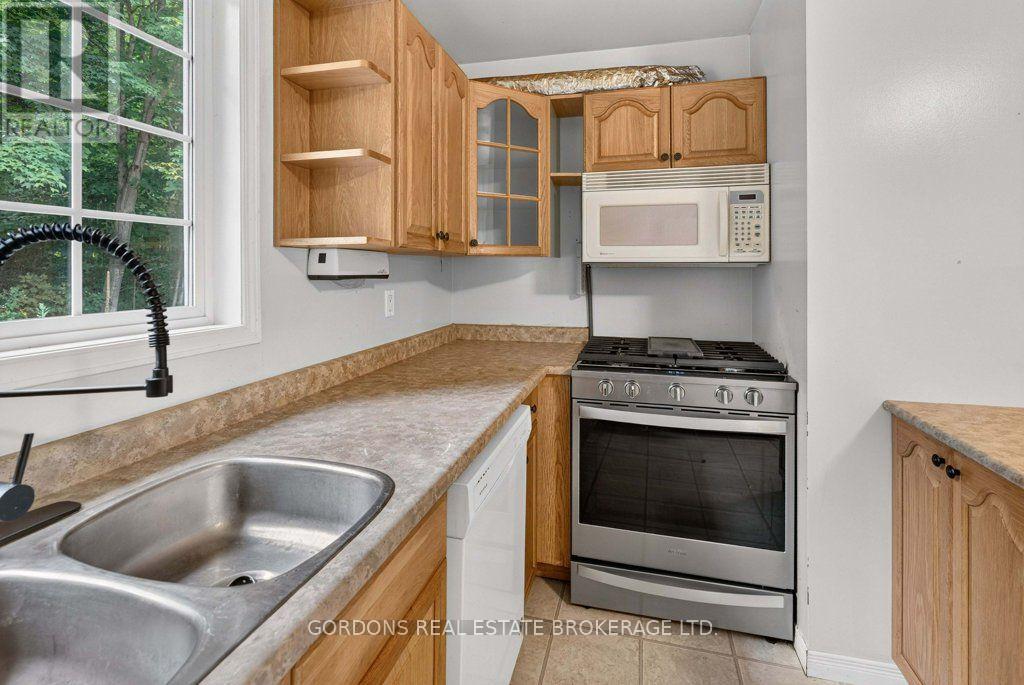 813 PIERCE'S LANE - Image 17