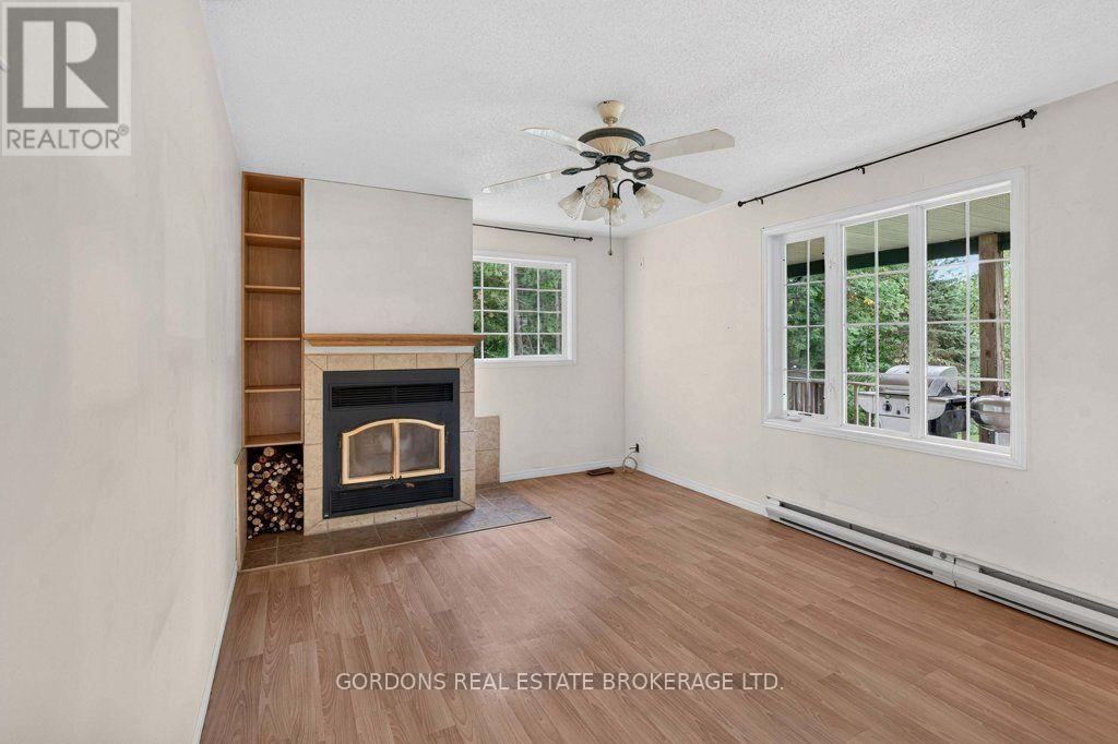 813 PIERCE'S LANE - Image 25