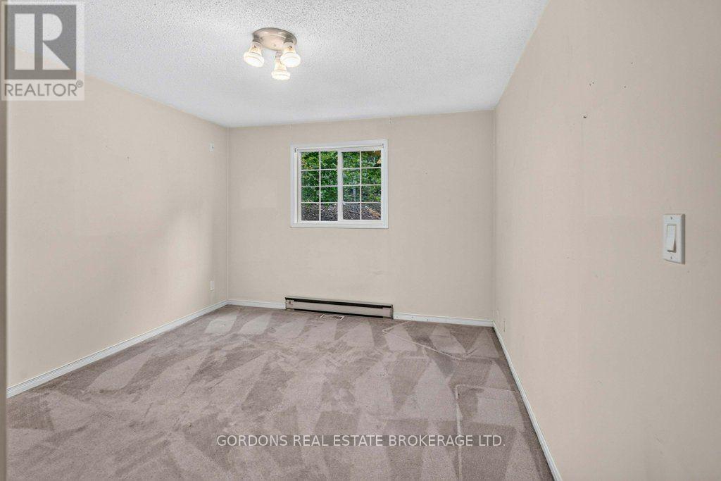 813 PIERCE'S LANE - Image 27
