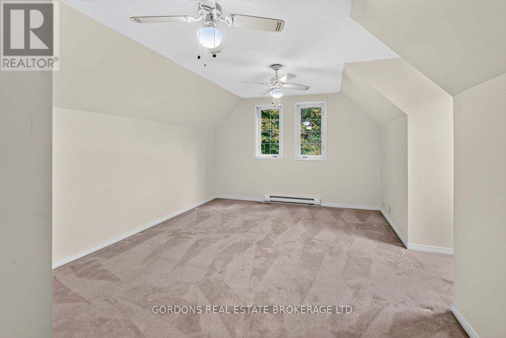 813 PIERCE'S LANE - Image 35