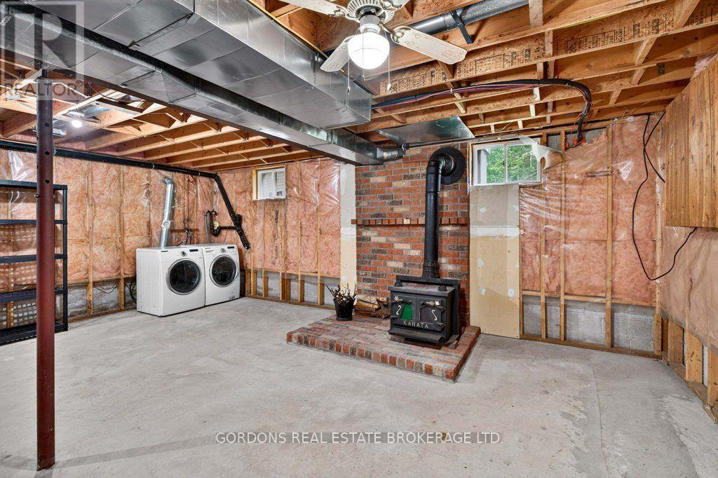 813 PIERCE'S LANE - Image 40