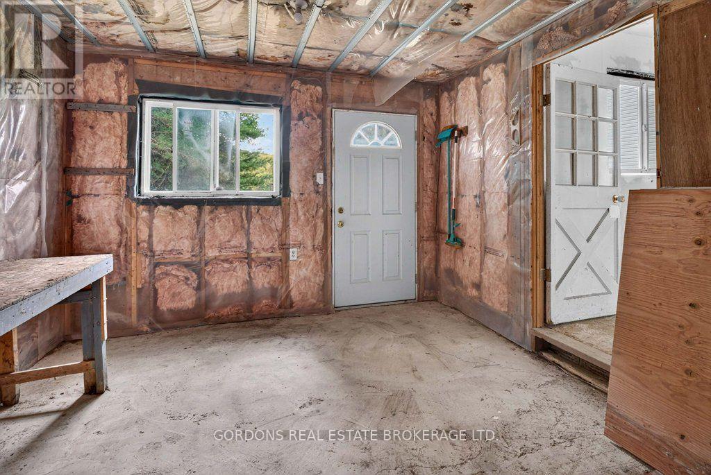 813 PIERCE'S LANE - 44
