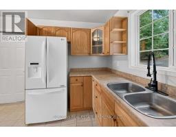813 Pierce's Lane, Leeds And The Thousand Islands, ON K0E1N0 Photo 18