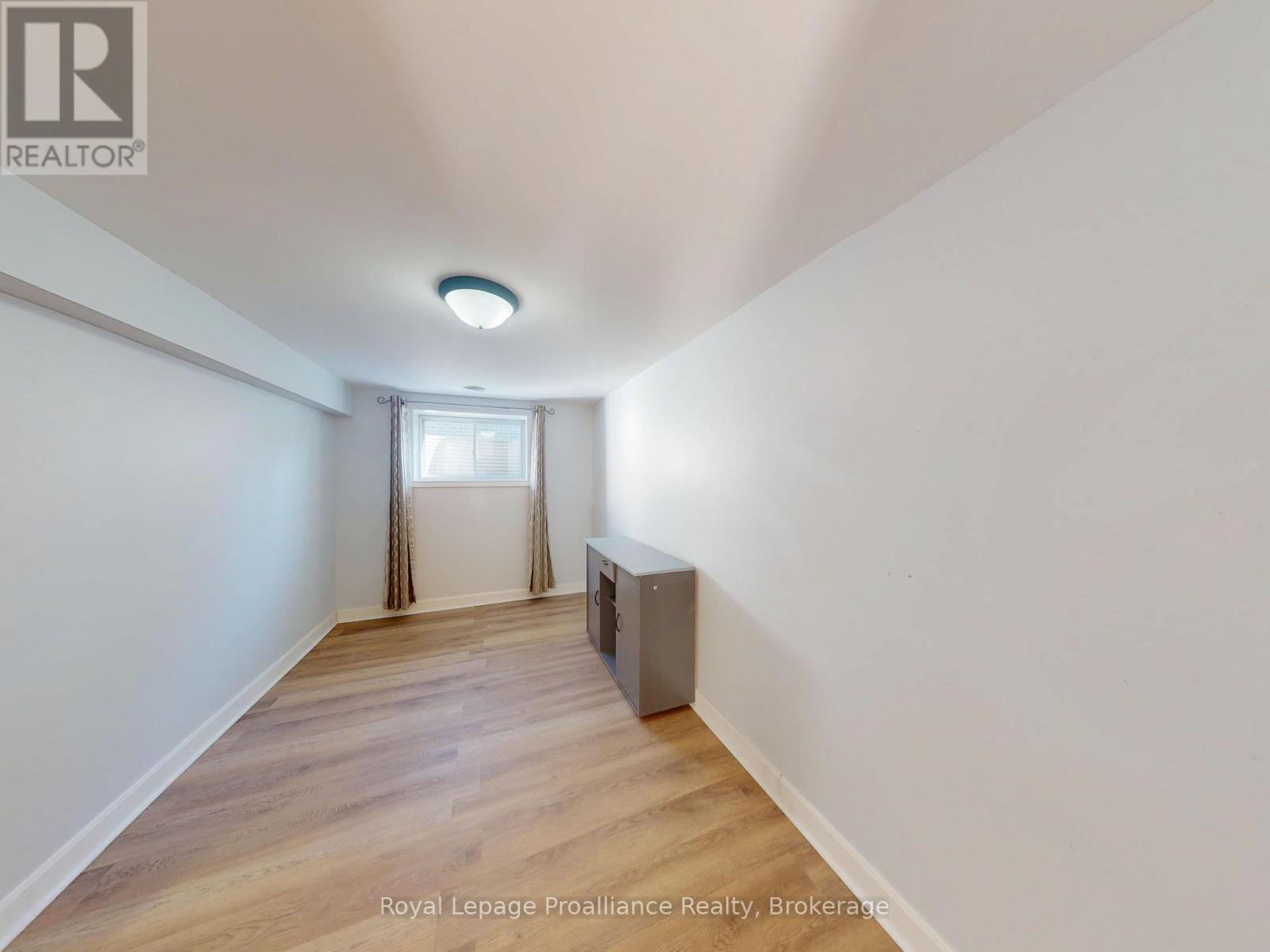 38 MERCEDES DRIVE - Image 26