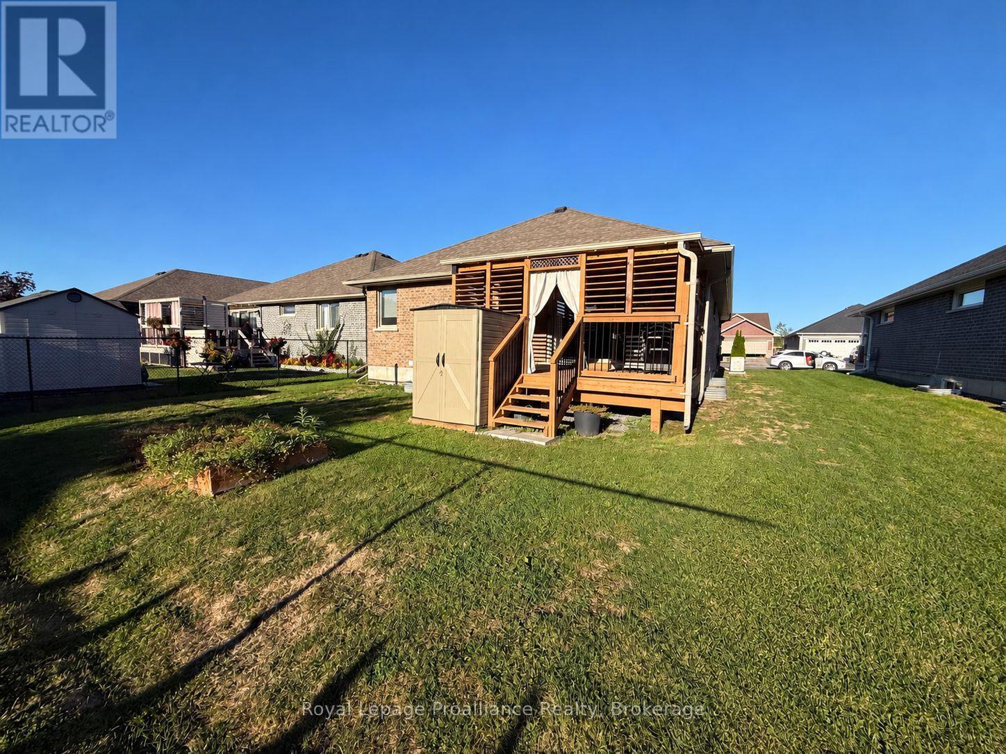 38 MERCEDES DRIVE - Image 29