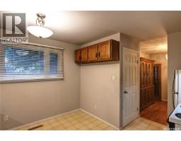 Family room - 321 Winnipeg Avenue N, Saskatoon, SK S7L3P3 Photo 8