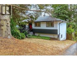 3960 Cumberland Rd, Saanich, BC V8P3J8 Photo 49