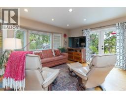 3960 Cumberland Rd, Saanich, BC V8P3J8 Photo 33