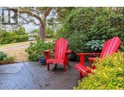 3960 Cumberland Rd, Saanich, BC V8P3J8 Photo 41