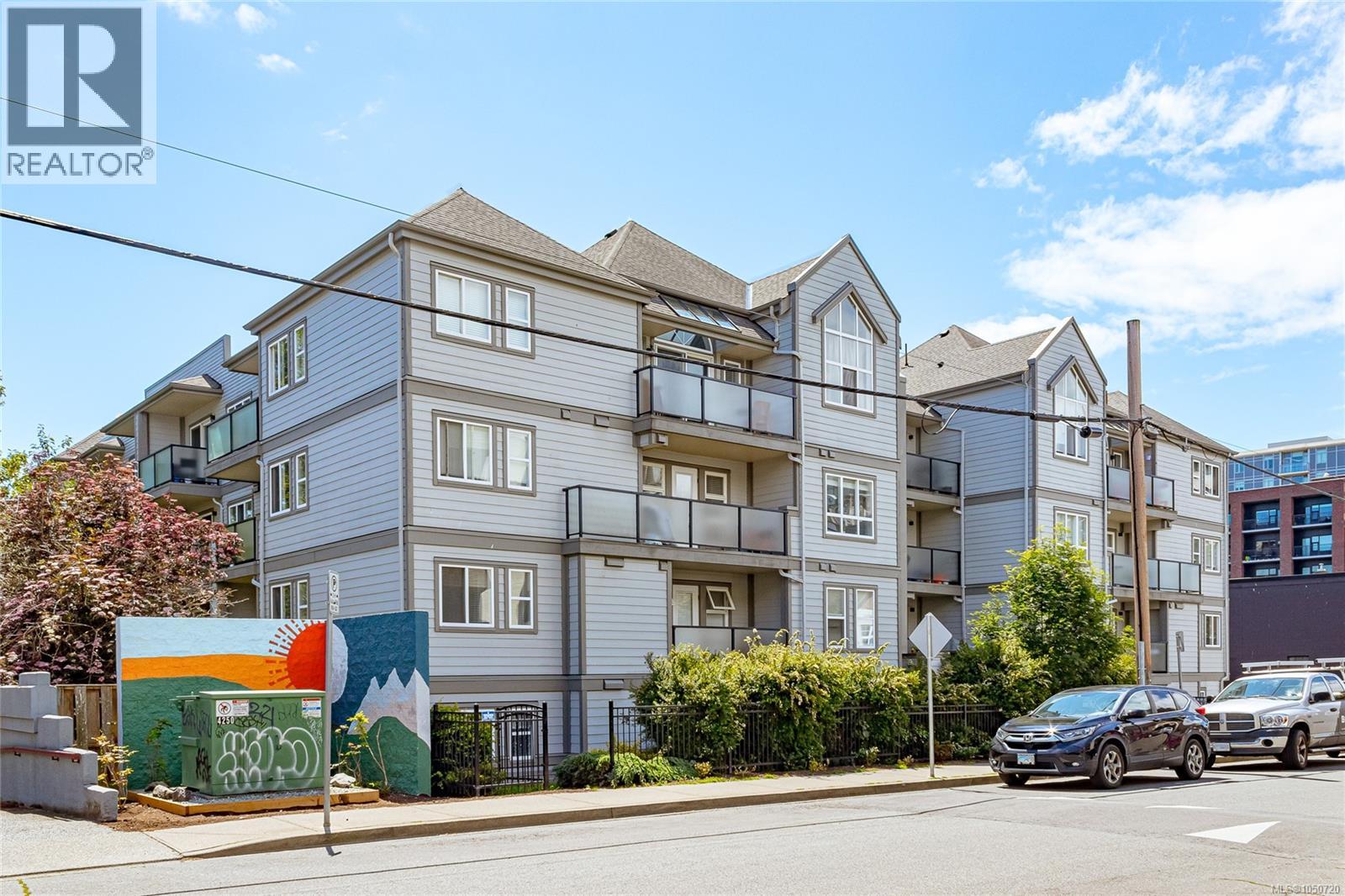 #101 827 North Park St - 6