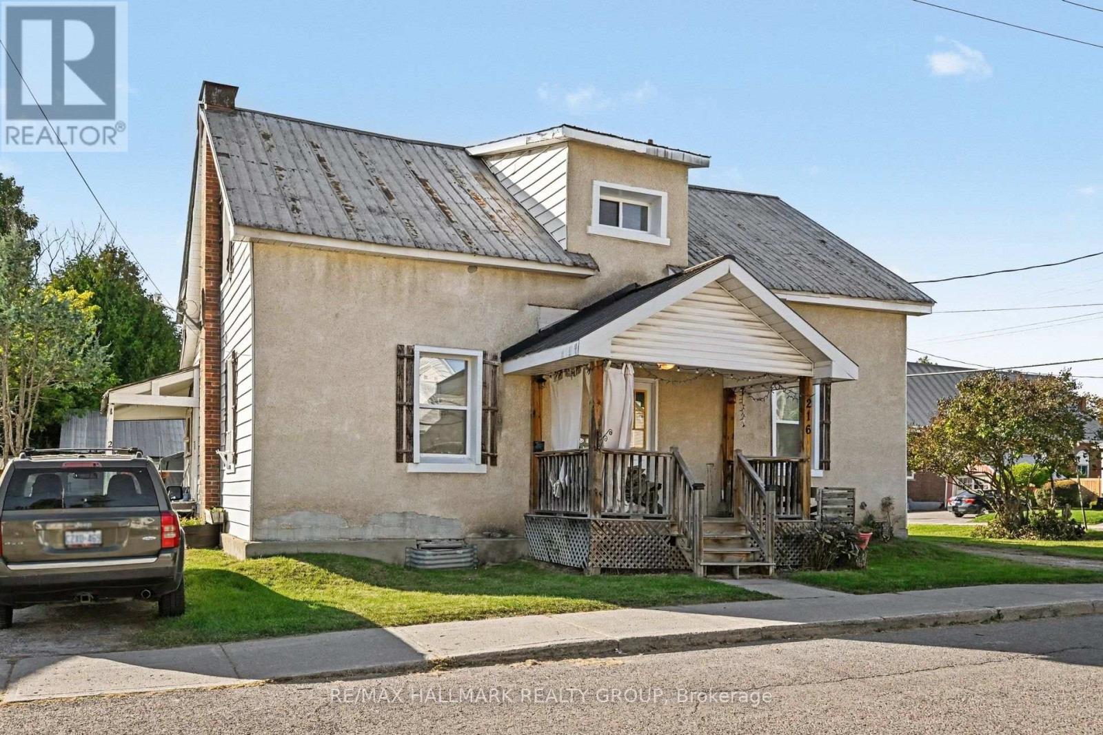 UNIT 1 - 216 BELL STREET, Arnprior