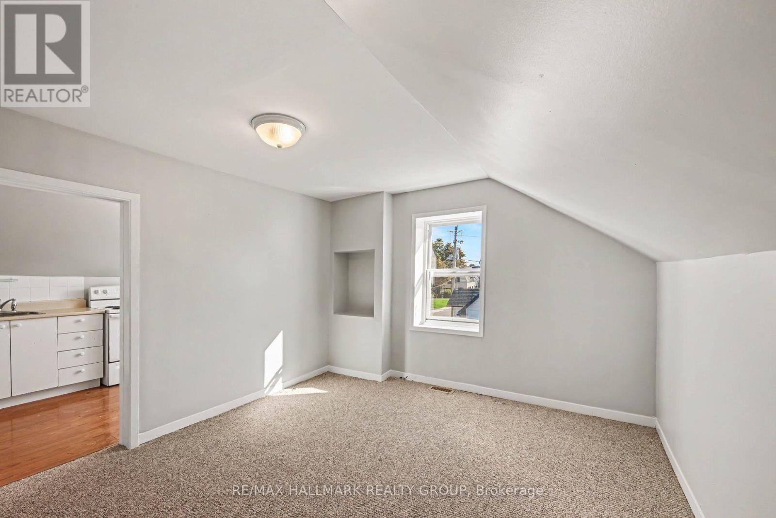 UNIT 1 - 216 BELL STREET, Arnprior — photo 3