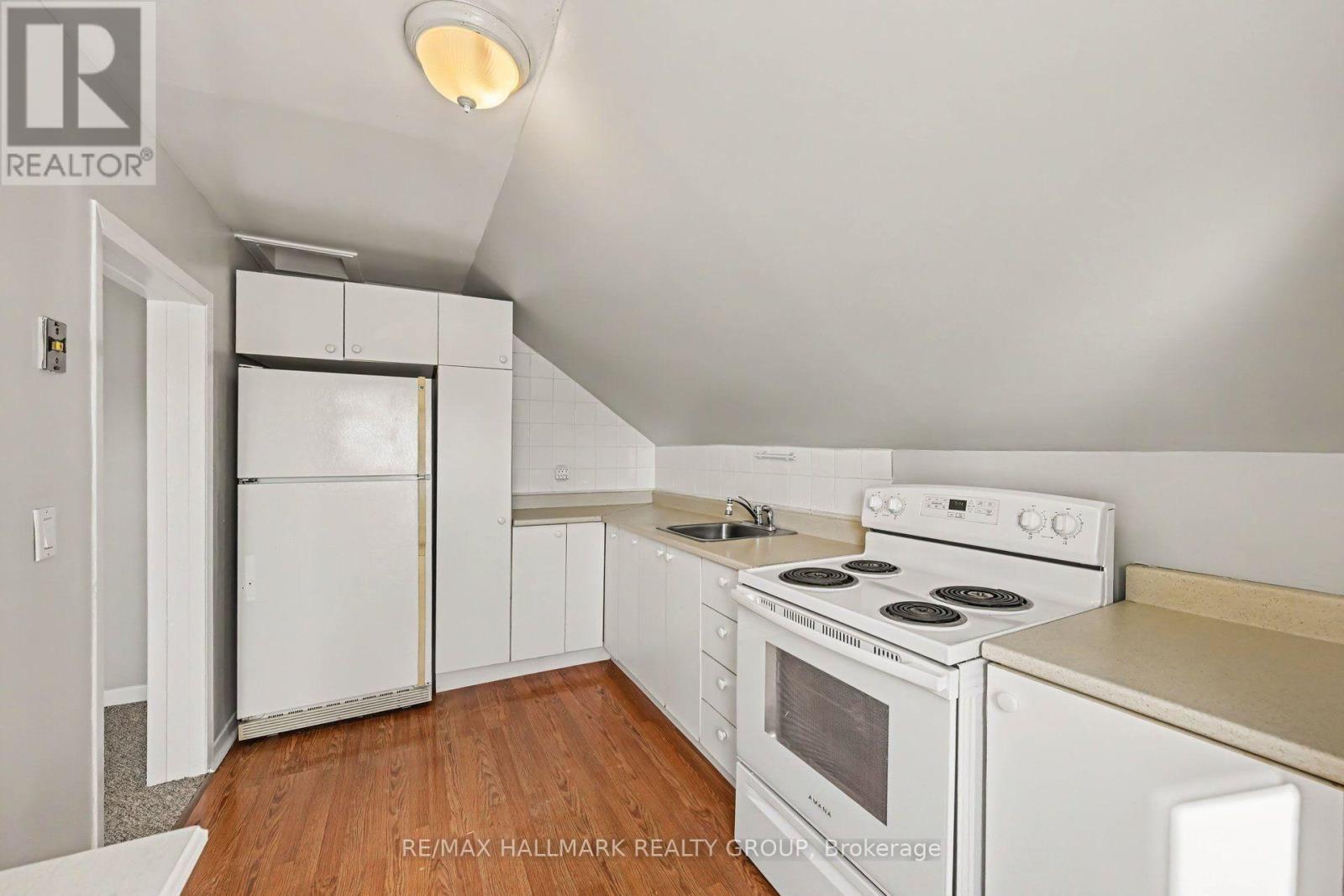 UNIT 1 - 216 BELL STREET, Arnprior — photo 6