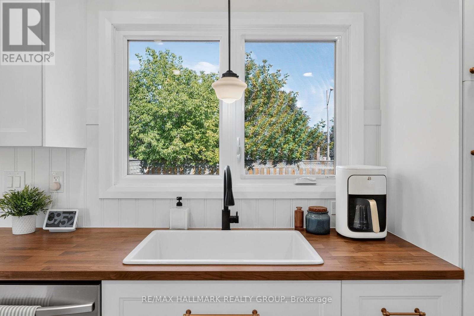 181 WELLINGTON STREET - 15