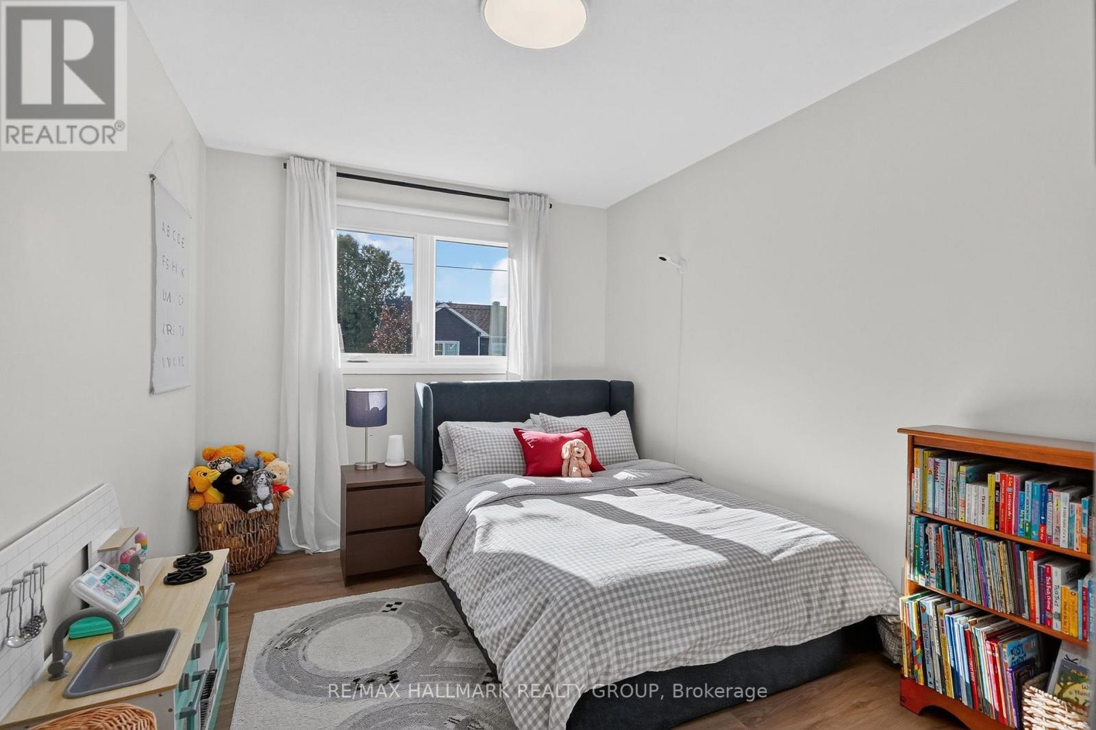 181 WELLINGTON STREET - Image 24