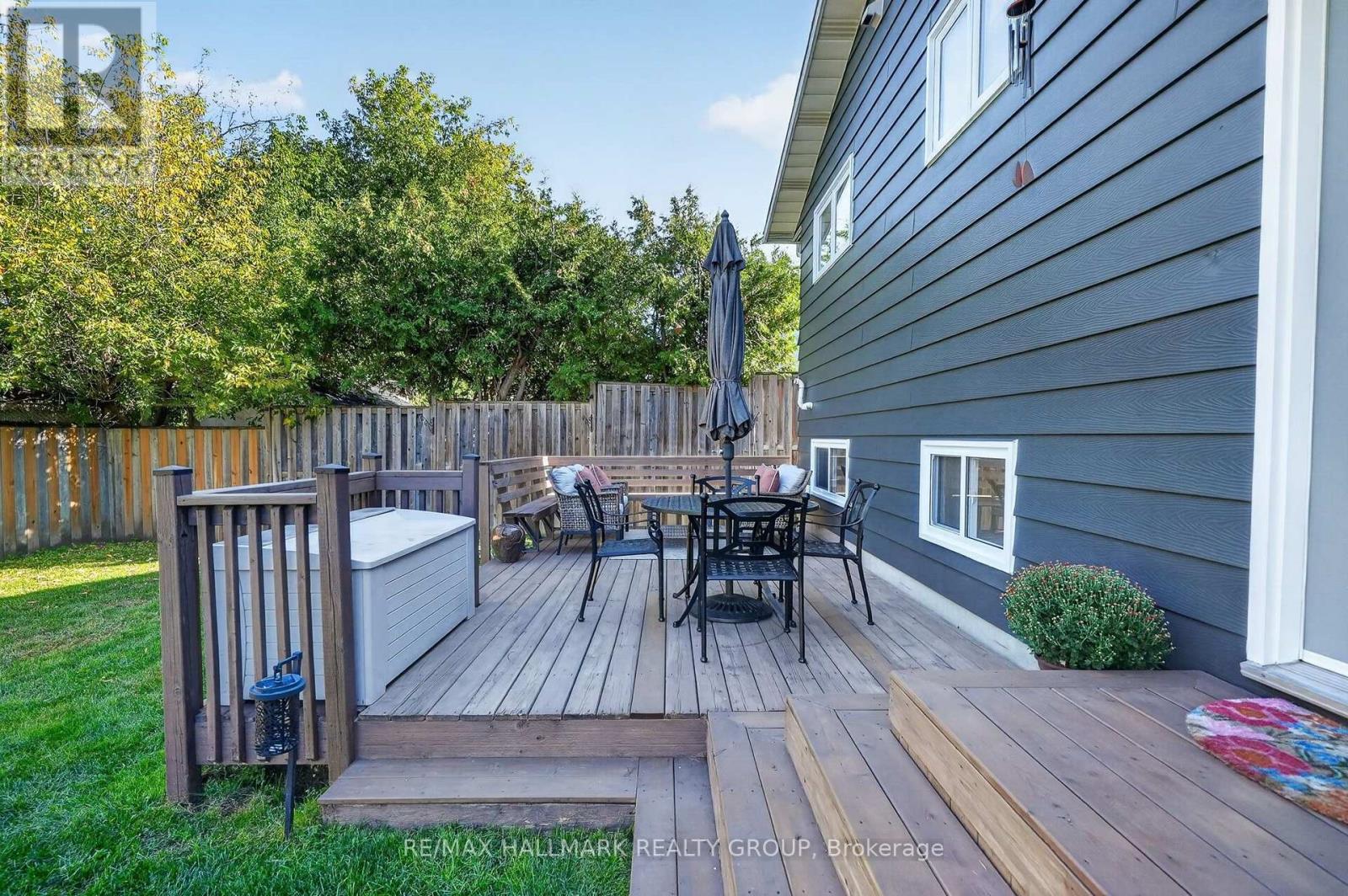 181 WELLINGTON STREET - 35