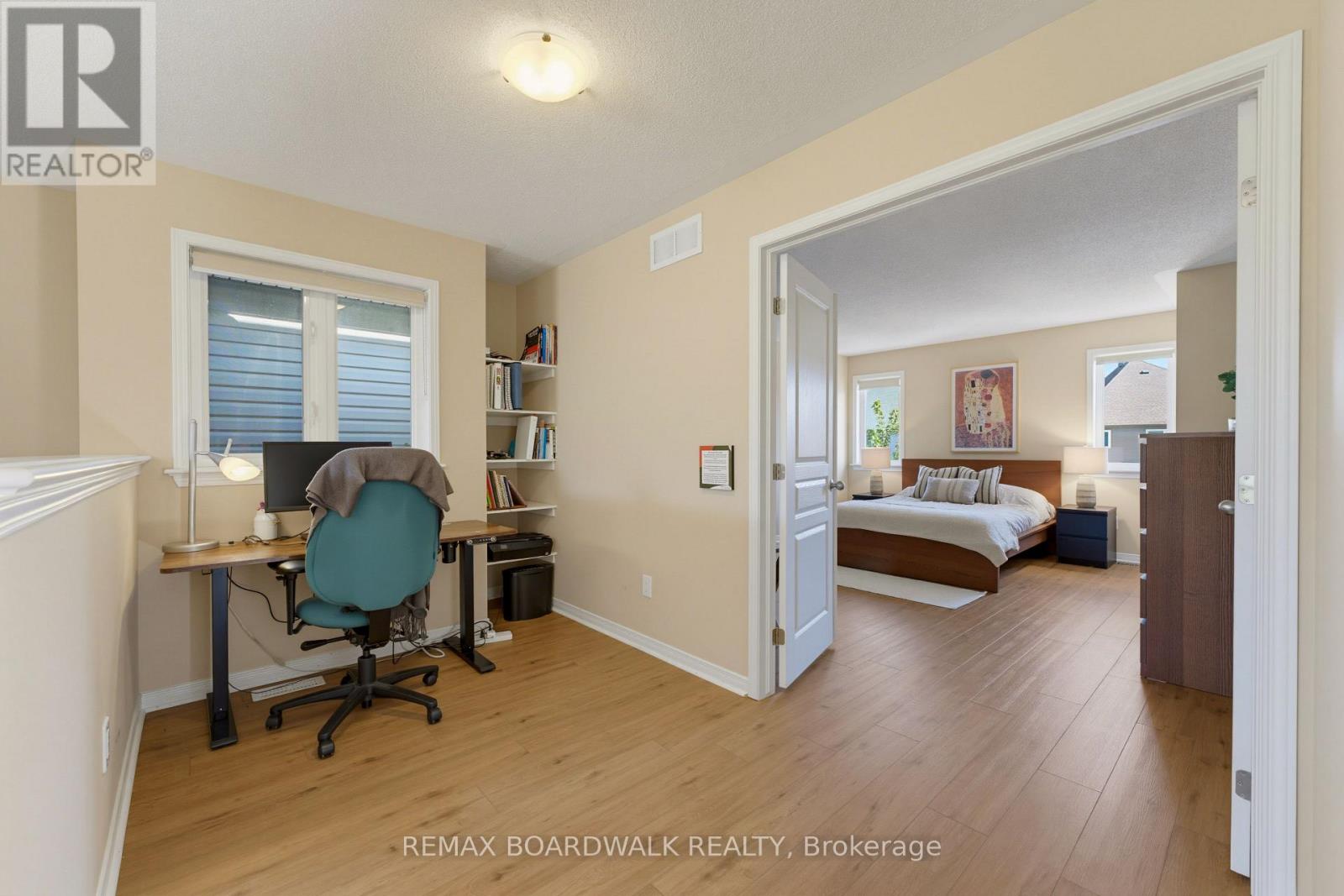 210 BROXBURN CRESCENT - Image 29