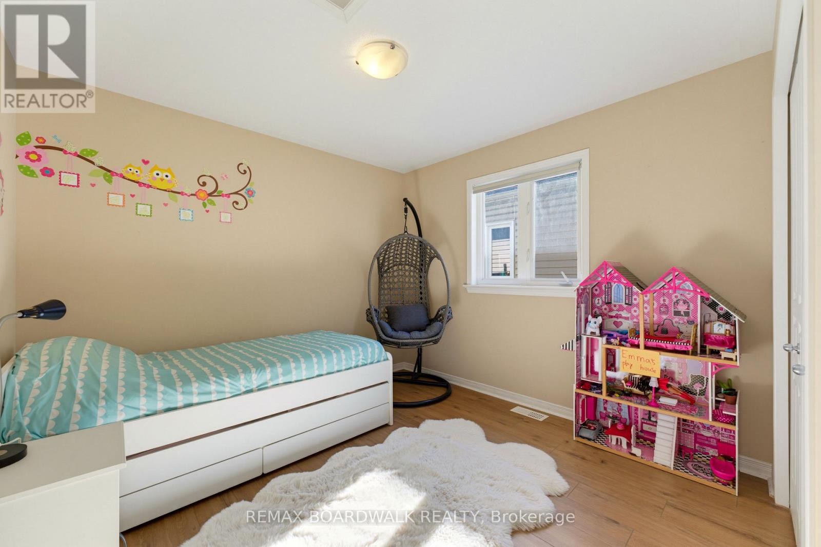 210 BROXBURN CRESCENT - Image 33
