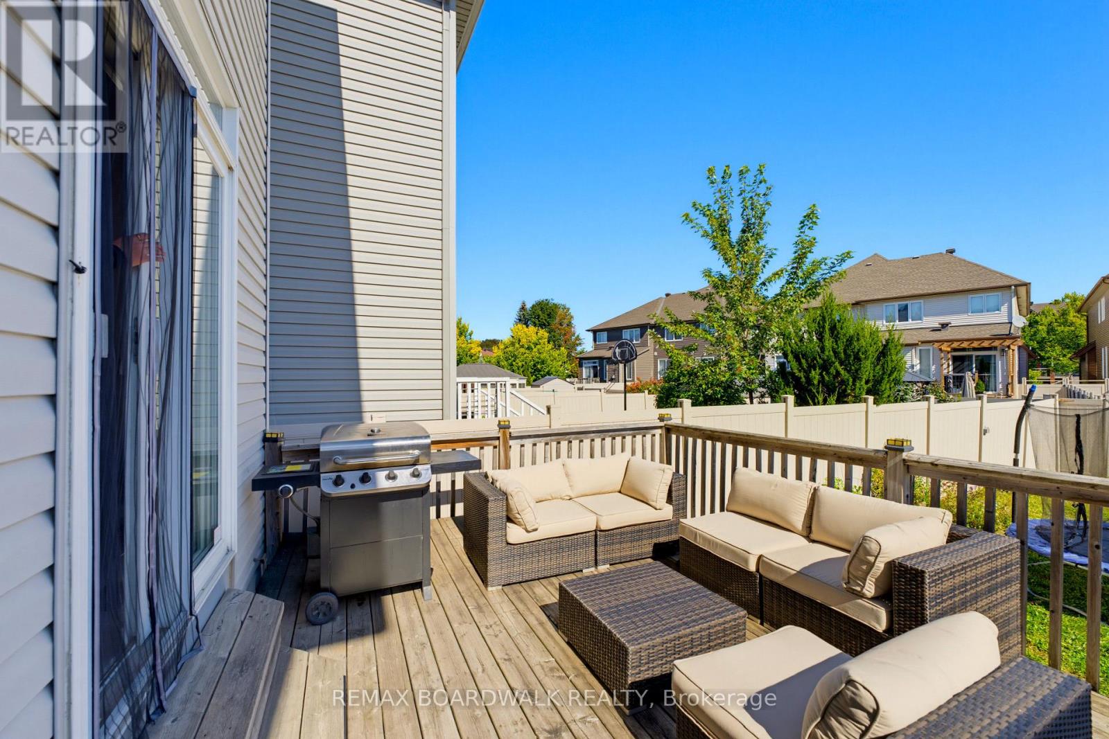 210 BROXBURN CRESCENT - Image 40