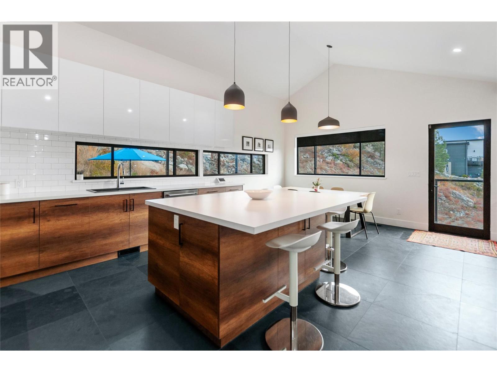 2710 Workman Place, Naramata